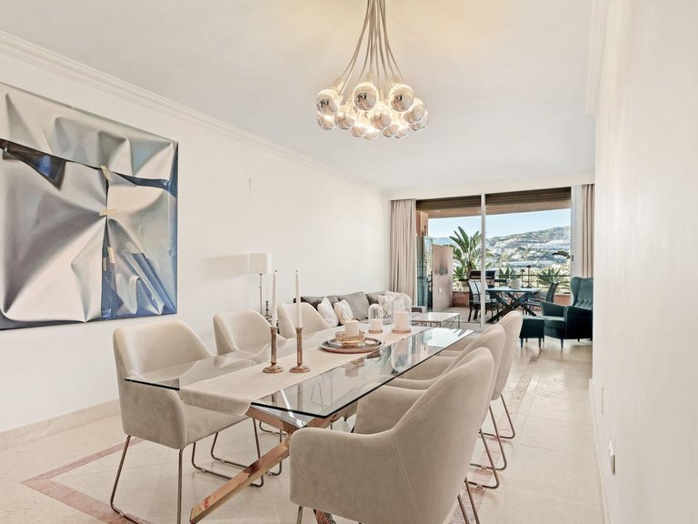 Apartment for Sale in Nueva Andalucía, Malaga 7