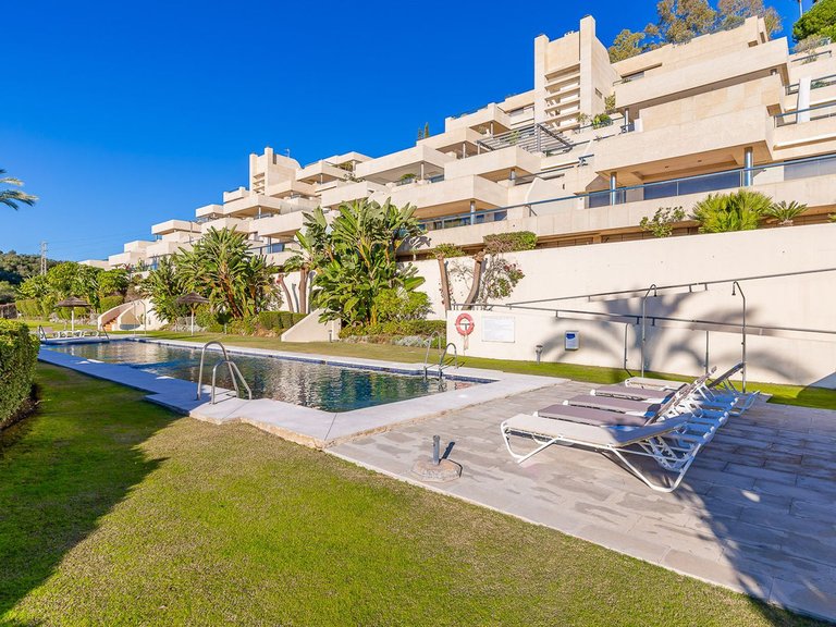 Apartment for Sale in Nueva Andalucía, Malaga 13