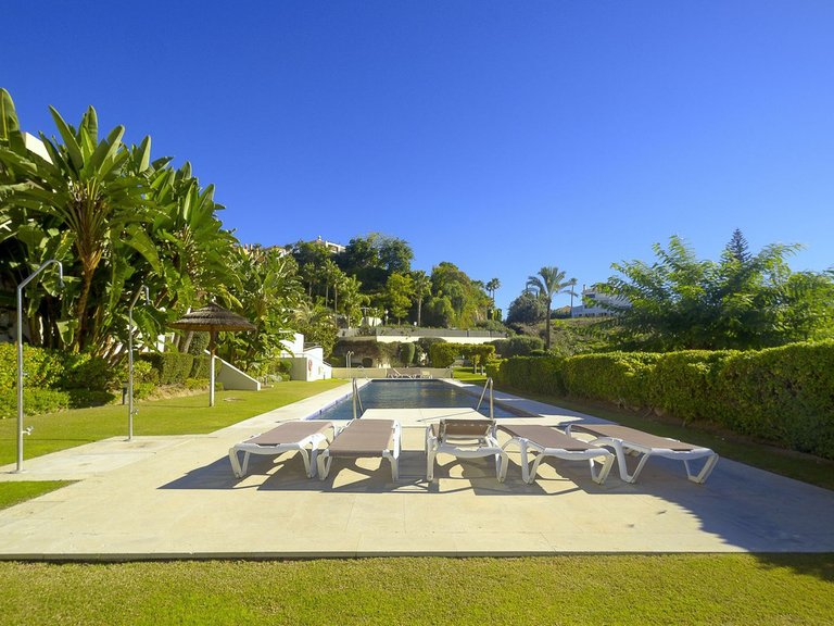 Apartment for Sale in Nueva Andalucía, Malaga 16