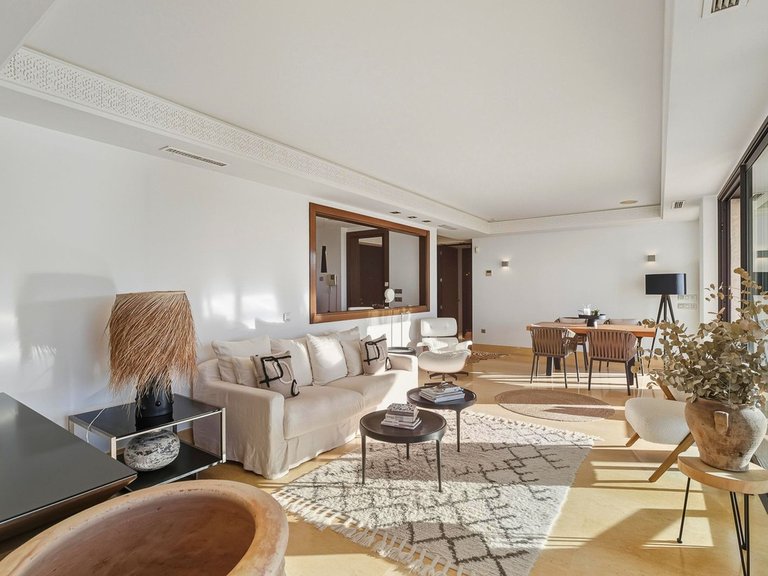 Apartment for Sale in Nueva Andalucía, Malaga 3
