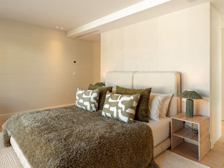 Villa for Sale in Nueva Andalucía, Malaga 11