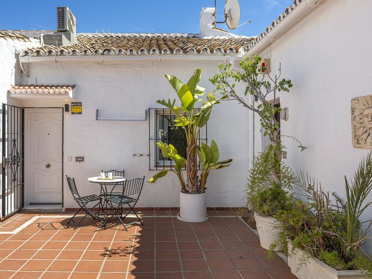 Apartment for Sale in Puerto Banús, Malaga 22