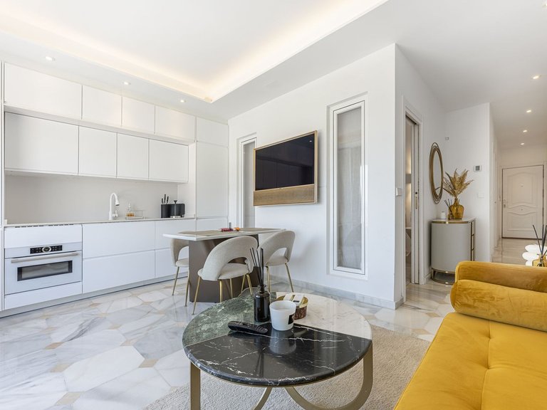 Apartment for Sale in Puerto Banús, Malaga 27