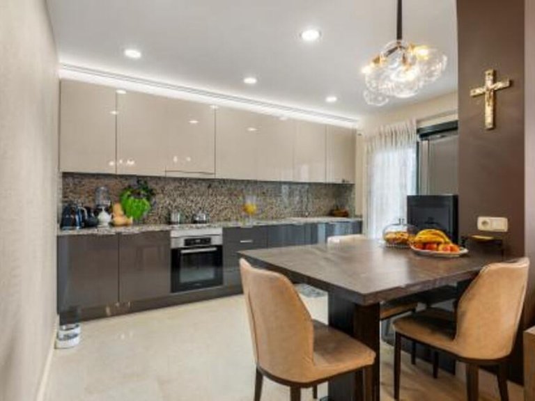 Apartment for Sale in Benahavís, Malaga 4