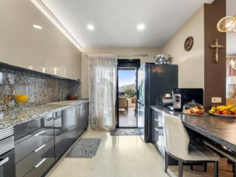 Apartment for Sale in Benahavís, Malaga 5