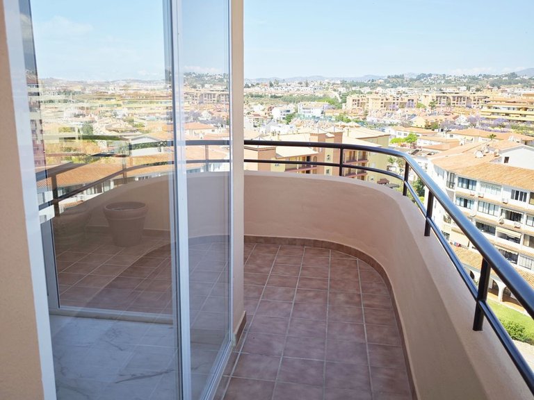 Apartment for Sale in Los Pacos, Malaga 11