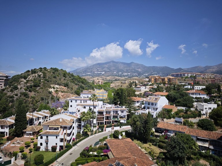 Apartment for Sale in Los Pacos, Malaga 12