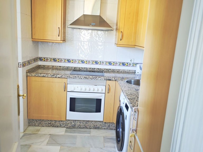 Apartment for Sale in Los Pacos, Malaga 15