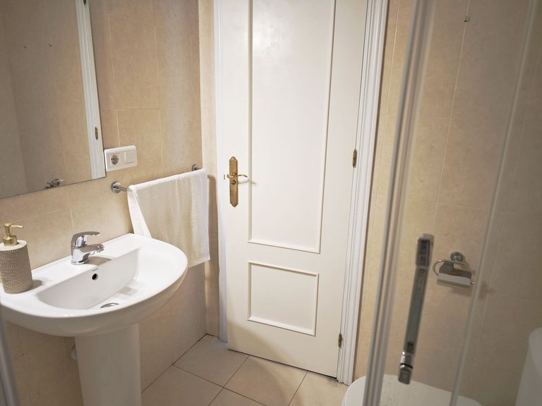 Apartment for Sale in Los Pacos, Malaga 31