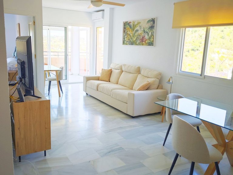 Apartment for Sale in Los Pacos, Malaga 9