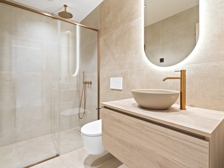 Apartment for Sale in Nueva Andalucía, Malaga 18