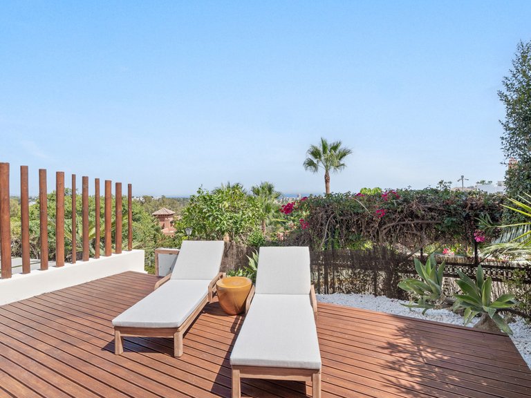 Apartment for Sale in Nueva Andalucía, Malaga 2