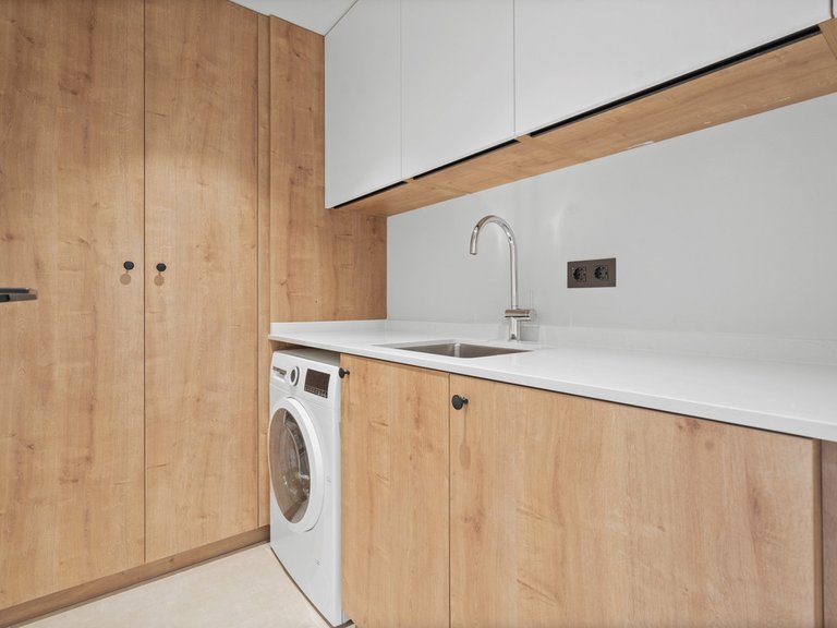 Apartment for Sale in Nueva Andalucía, Malaga 23