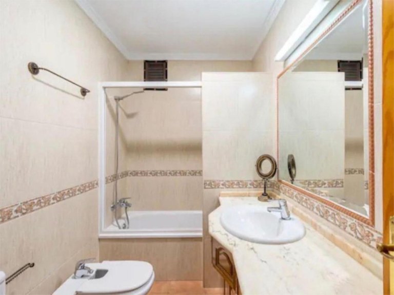 Apartment for Sale in San Pedro De Alcántara, Malaga 25