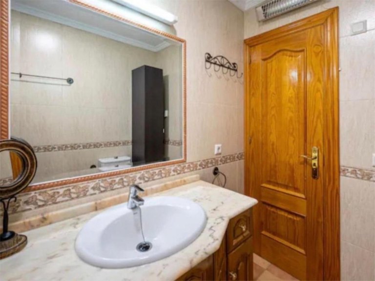 Apartment for Sale in San Pedro De Alcántara, Malaga 26