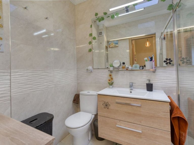 Villa for Sale in Torrevieja, Alicante 16