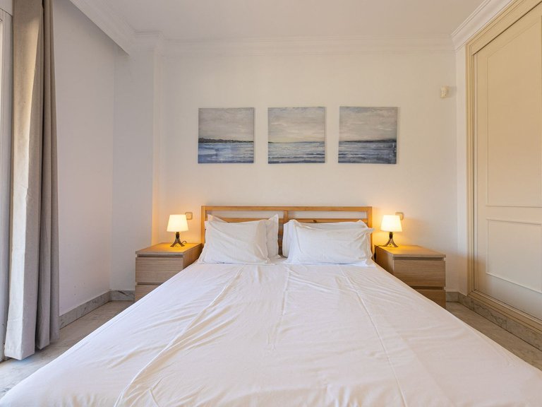 Apartment for Sale in Puerto Banús, Malaga 10