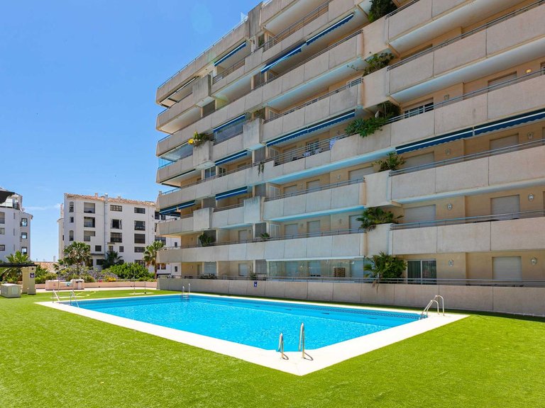 Apartment for Sale in Puerto Banús, Malaga 12