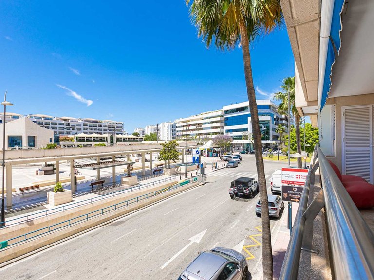 Apartment for Sale in Puerto Banús, Malaga 15
