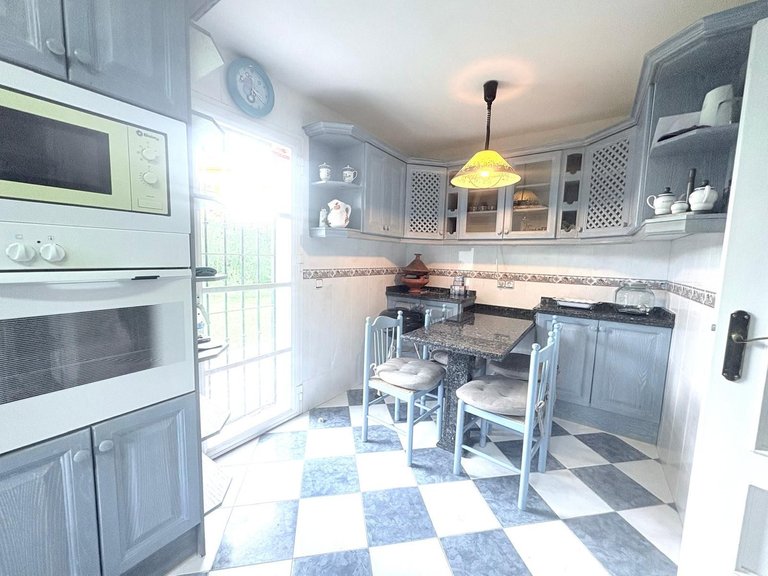 Villa for Sale in Cancelada, Malaga 10
