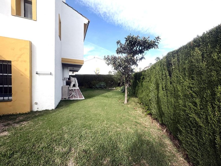 Villa for Sale in Cancelada, Malaga 27