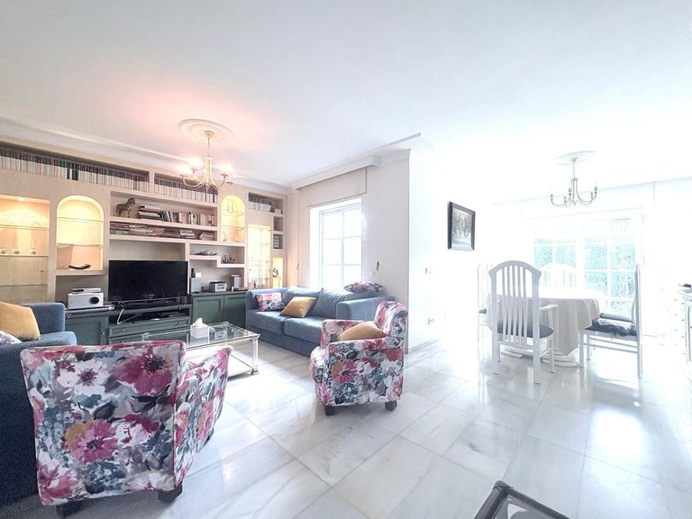 Villa for Sale in Cancelada, Malaga 6