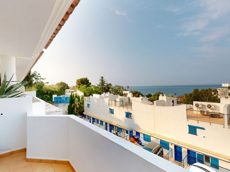 Villa for Sale in Benalmadena Costa, Malaga 1