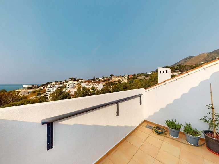 Villa for Sale in Benalmadena Costa, Malaga 2