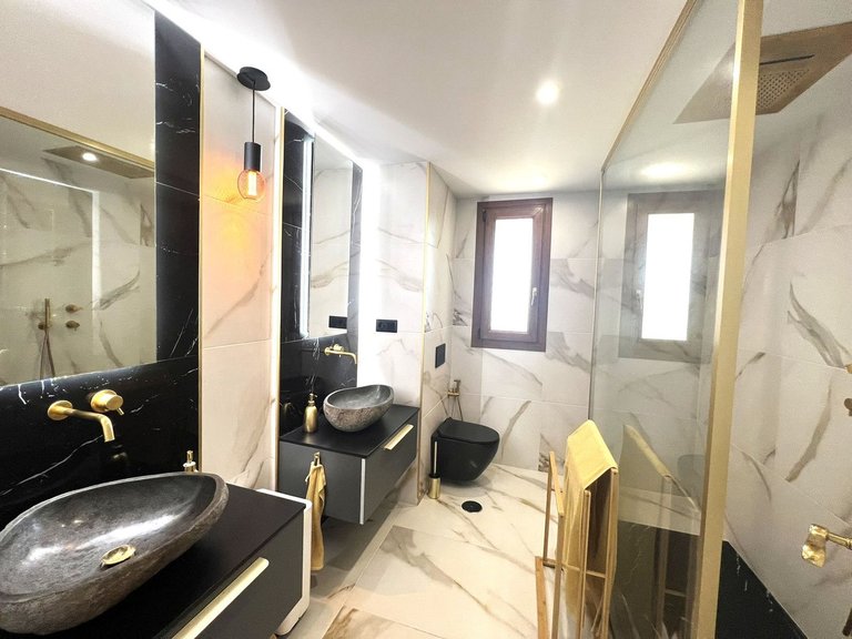 Apartment for Sale in El Paraiso, Malaga 12