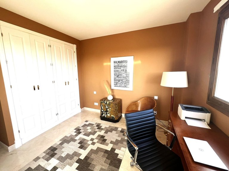 Apartment for Sale in El Paraiso, Malaga 16