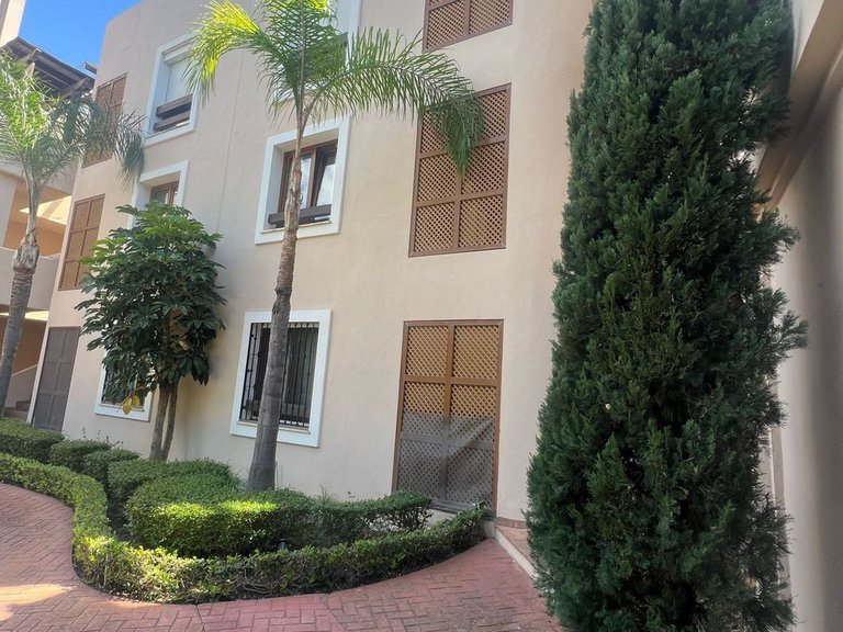 Apartment for Sale in El Paraiso, Malaga 20
