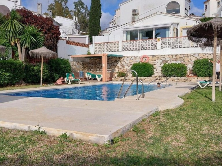 Villa for Sale in Calahonda, Malaga 15
