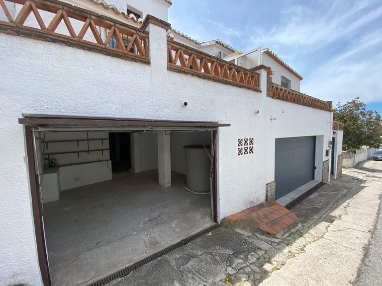 Villa for Sale in Calahonda, Malaga 17