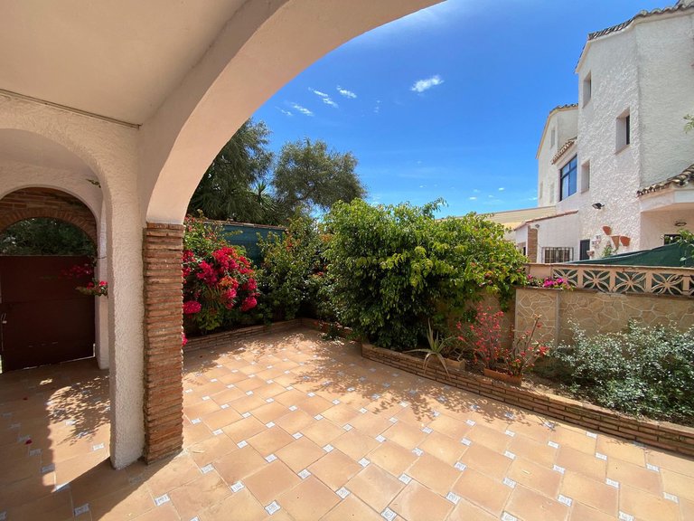 Villa for Sale in Calahonda, Malaga 2