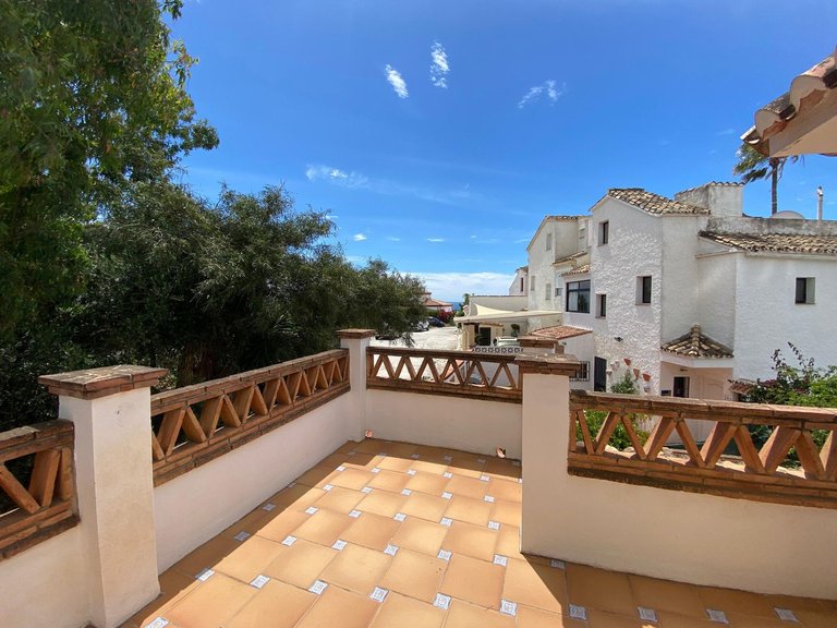 Villa for Sale in Calahonda, Malaga 9