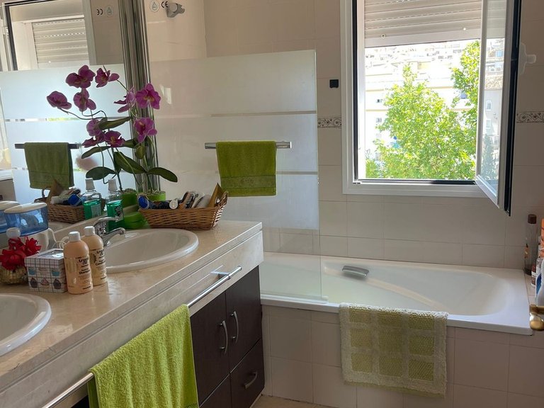 Villa for Sale in Estepona, Malaga 39