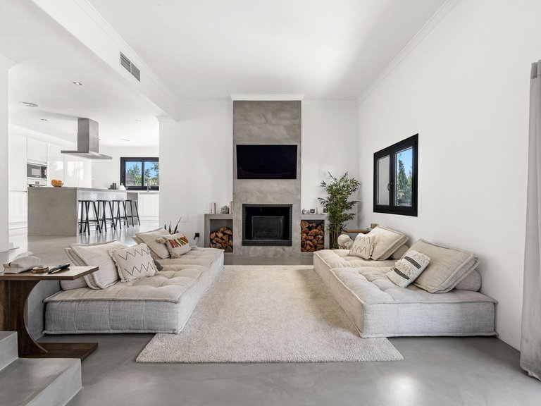 Villa for Sale in Estepona, Malaga 13