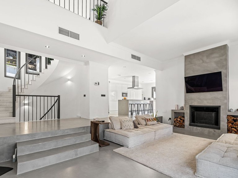 Villa for Sale in Estepona, Malaga 15