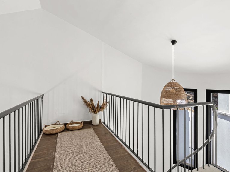Villa for Sale in Estepona, Malaga 32