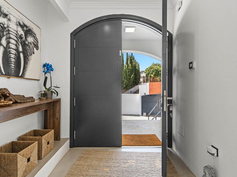Villa for Sale in Estepona, Malaga 37