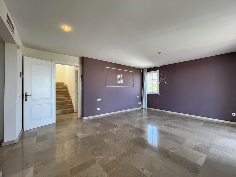 Villa for Sale in La Quinta, Malaga 15