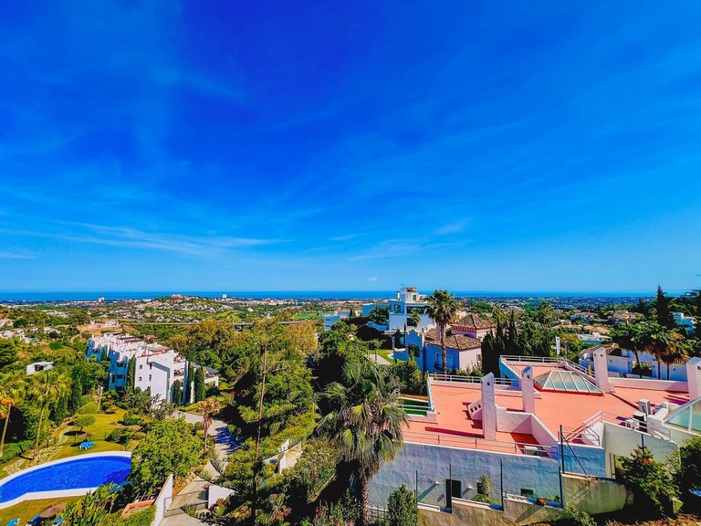 Villa for Sale in La Quinta, Malaga 32