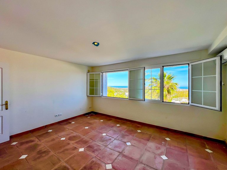 Villa for Sale in La Quinta, Malaga 39