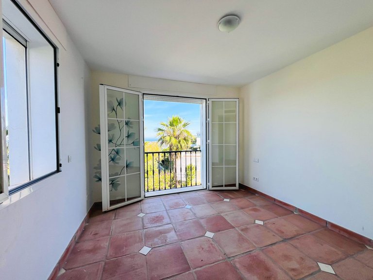 Villa for Sale in La Quinta, Malaga 44