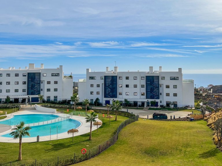 Apartment for Sale in Higueron, Malaga 41