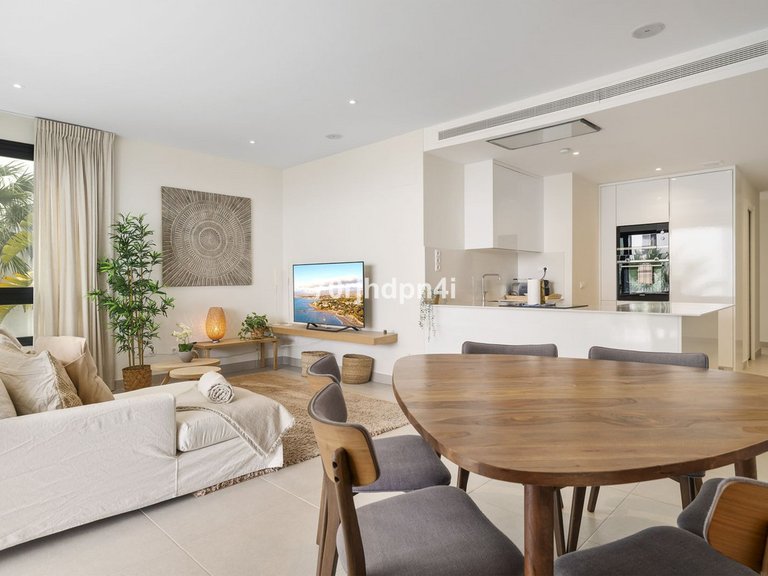 Apartment for Sale in Estepona, Malaga 14