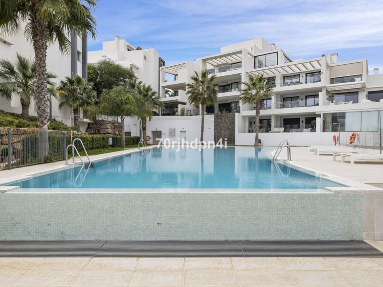 Apartment for Sale in Estepona, Malaga 30