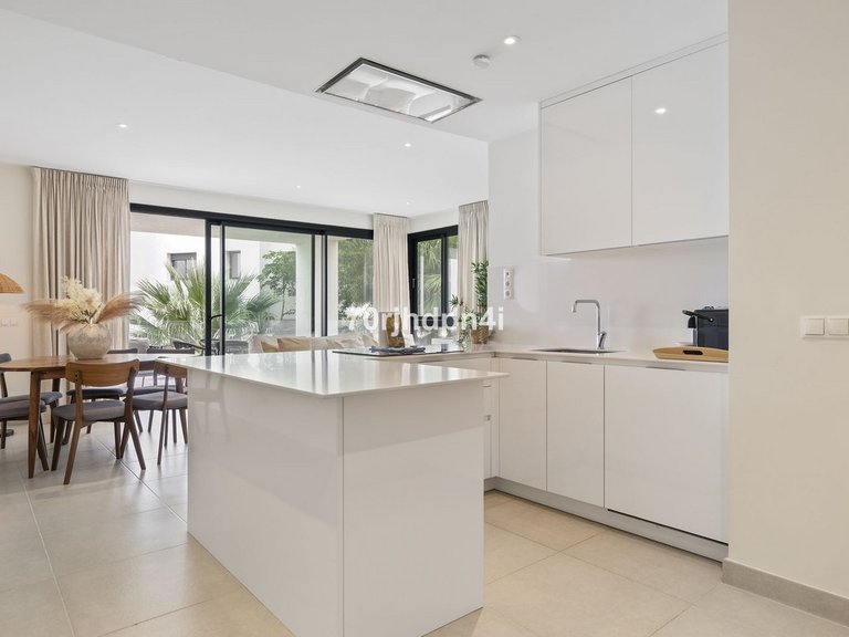 Apartment for Sale in Estepona, Malaga 6