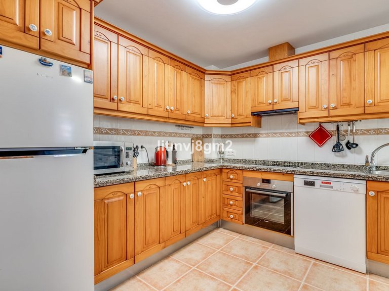 Villa for Sale in Calahonda, Malaga 17