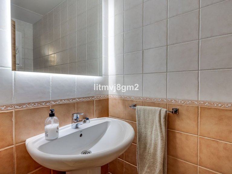 Villa for Sale in Calahonda, Malaga 19